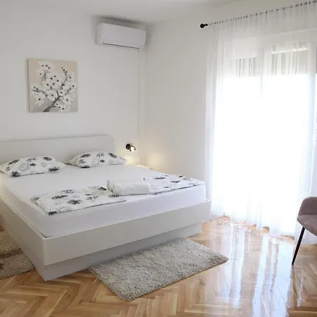 Apartment Kresan *